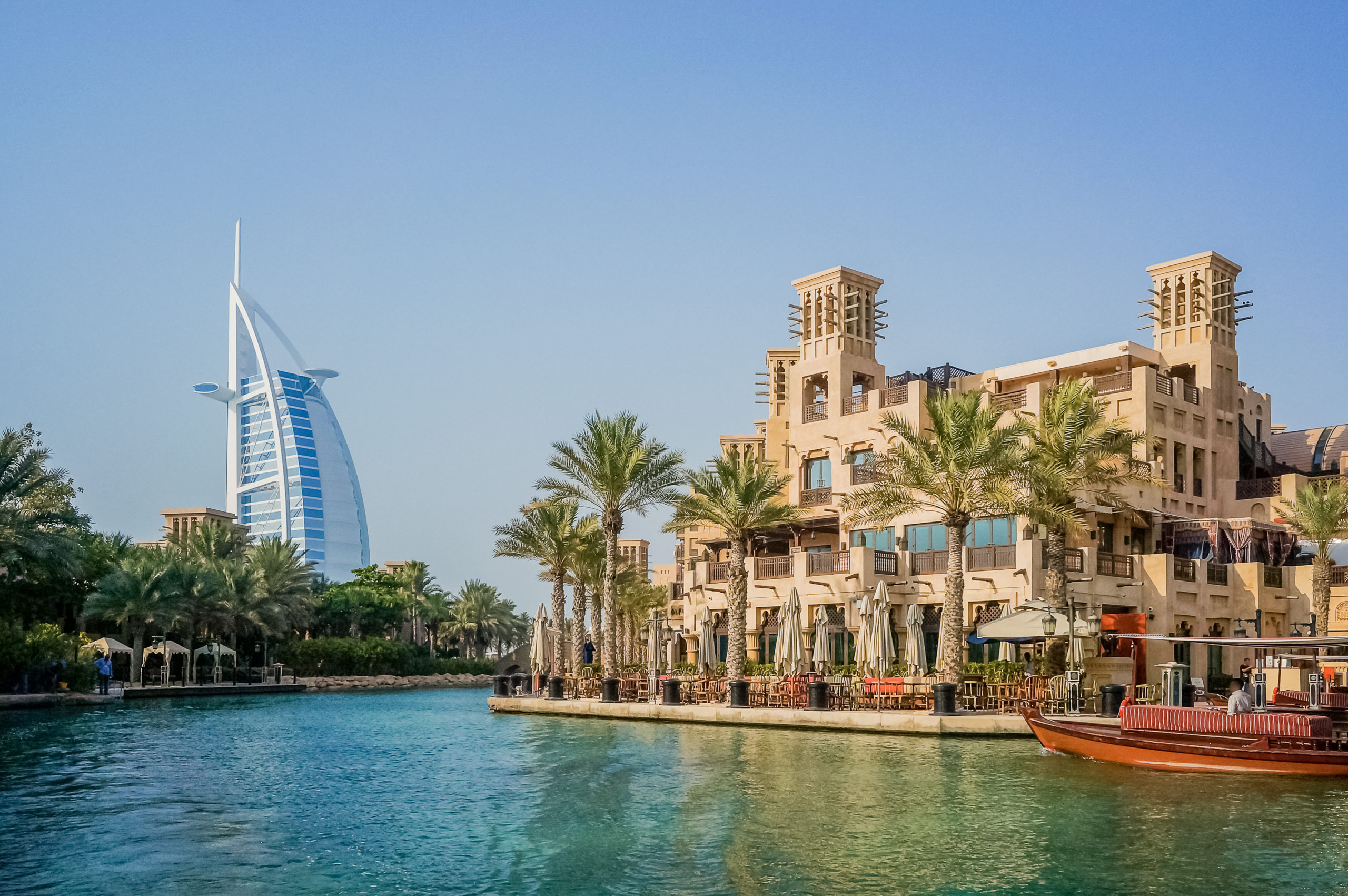 The Top Neighbourhoods to Invest in Dubai’s Real Estate Market